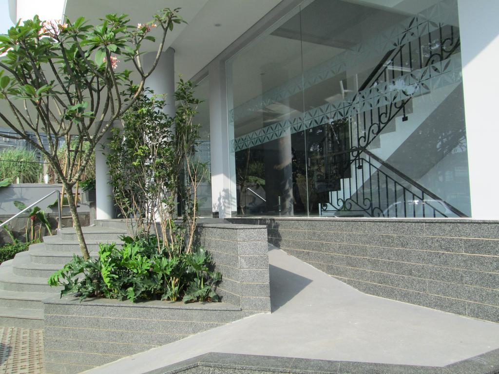 Kembang Hotel Cihampelas บันดุง ภายนอก รูปภาพ